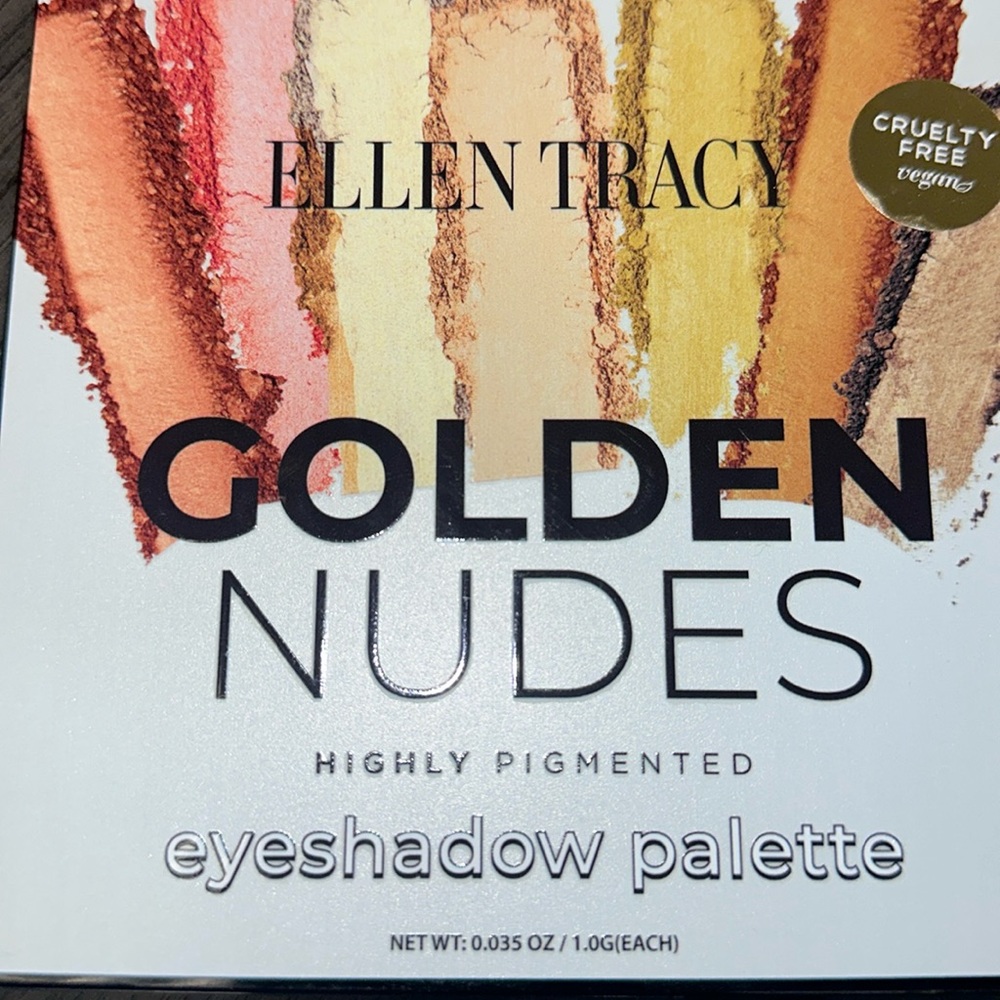 New Ellen Tracy Eyeshadow palette
